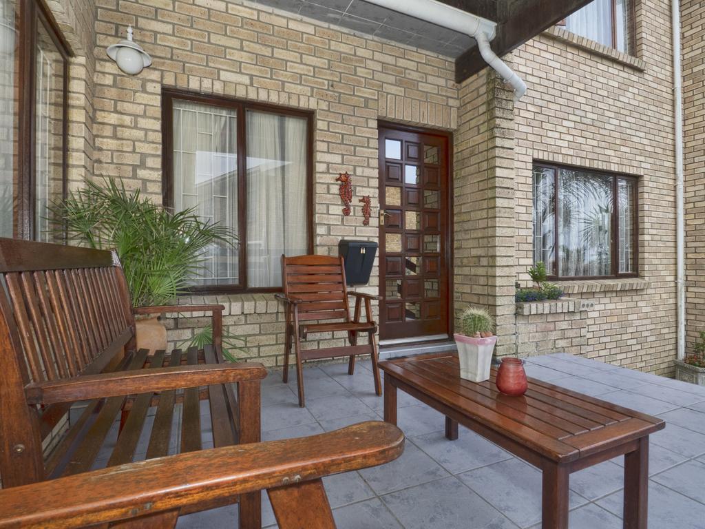 Villa Majestic For Exclusive Accommodation Port Alfred Exterior photo